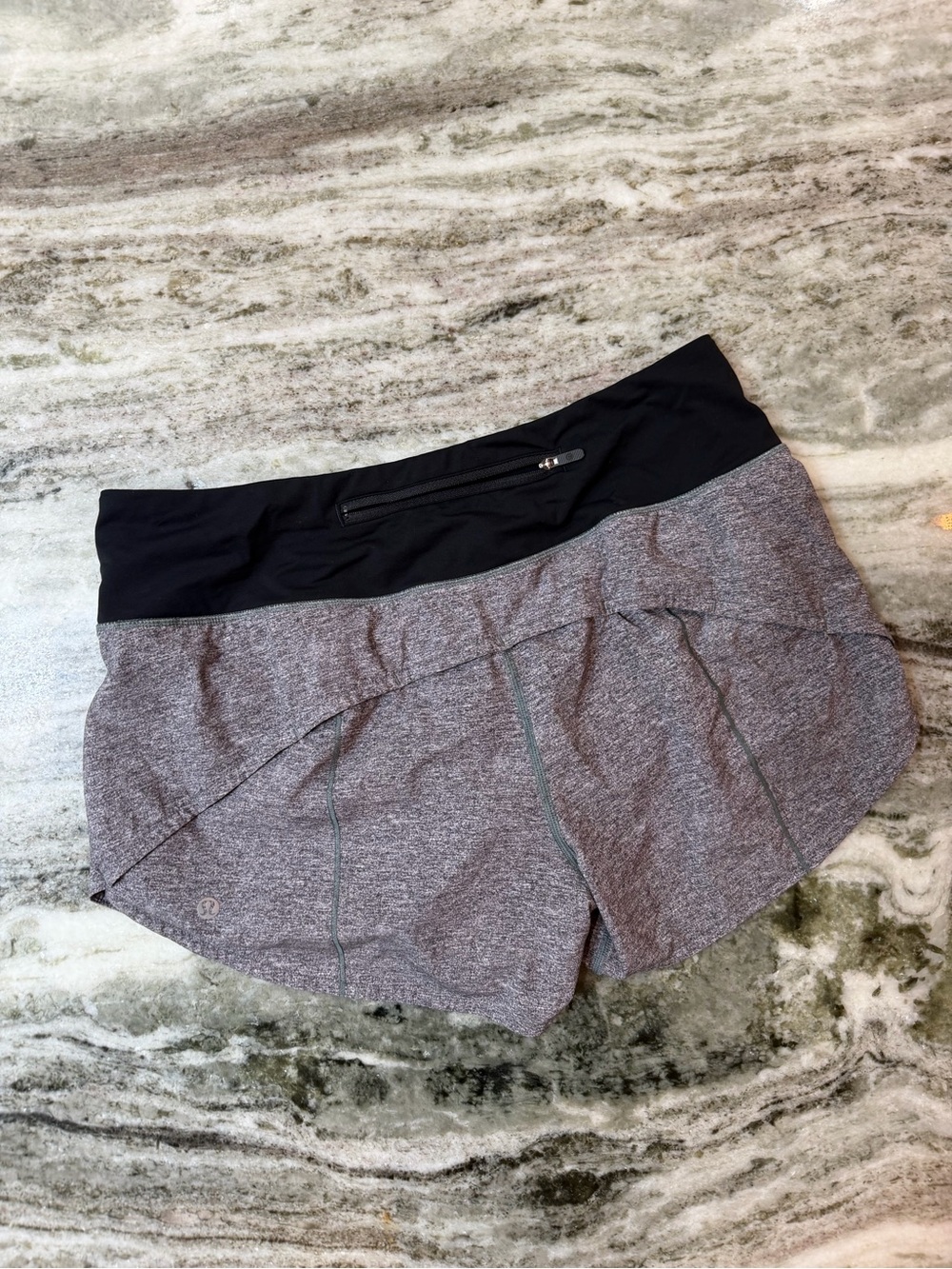 Lululemon Speed Up Shorts Size 8 
Grey & Black